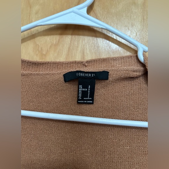 Forever 21 Cardigan - Picture 2 of 4
